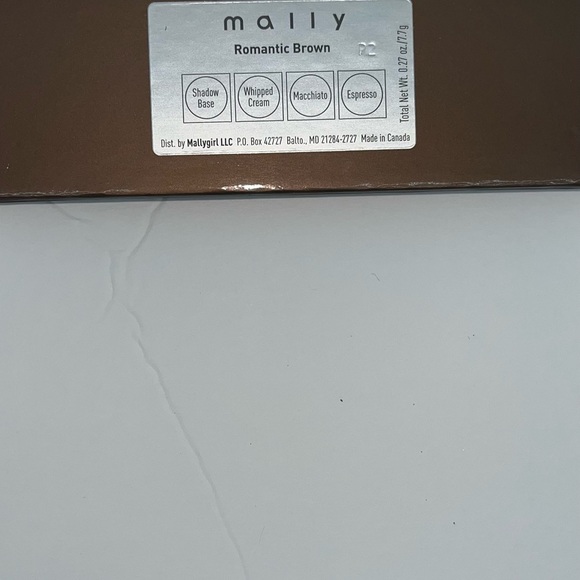 Mally Romantic Brown Eye Shadow Base and 3 Shadow Shades Palette - Picture 3 of 6